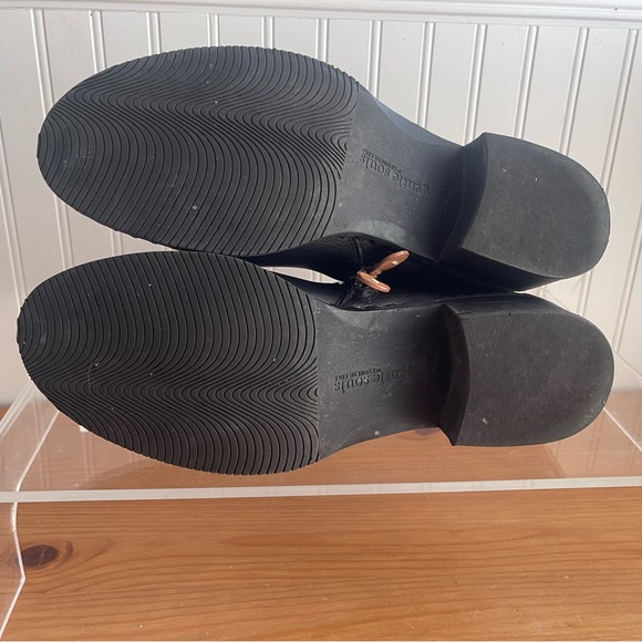 Gentle Souls by Kenneth Cole Black Leather Ankle Boots, Size 8.5 - Picture 3 of 7